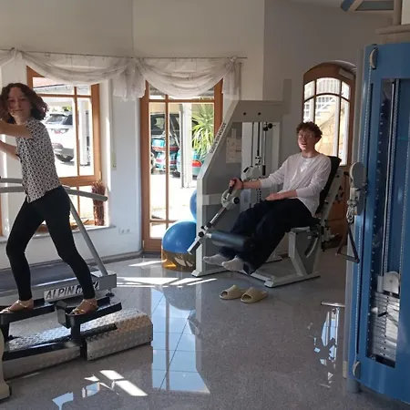 Hauser Hof Gruebl 公寓 *