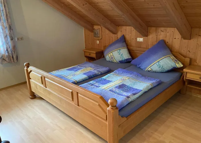 Hauser Hof Gruebl * 瓦尔德基兴